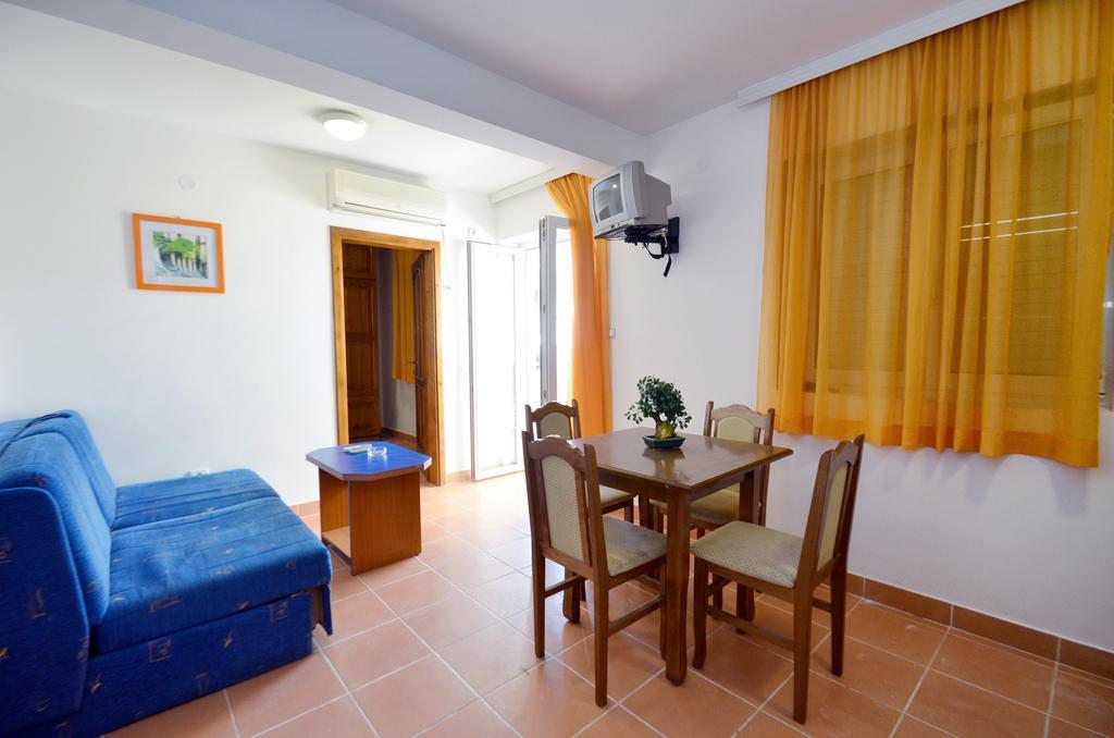 Guest House Villa Iva 부드바 객실 사진